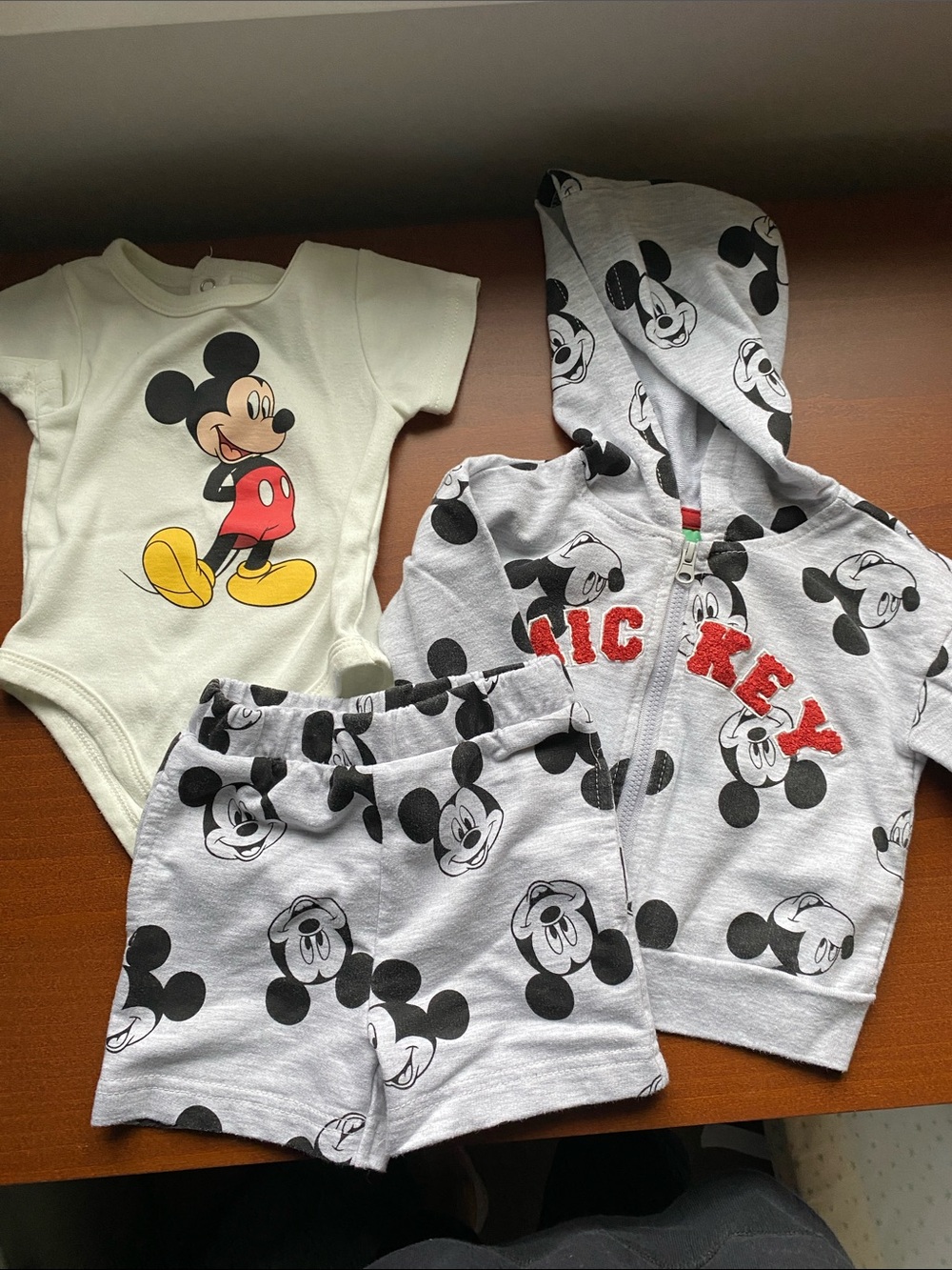 Mickey set